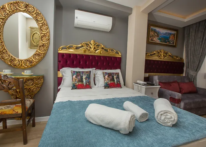 Atlantis Royal Hotel